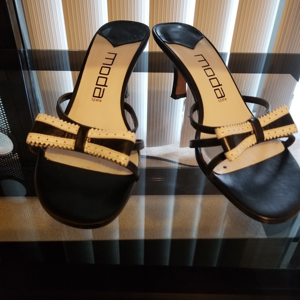 Moda Spana Open Back Shoes - Picture 3 of 3